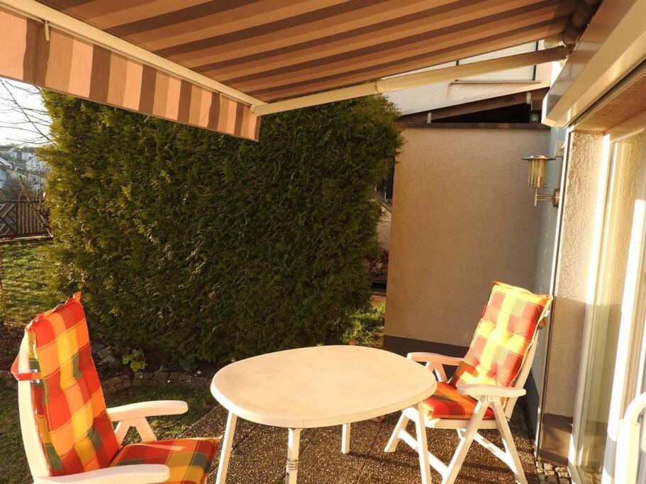 Schoene Gemuetliche Ferienwohnung Mit Fernblick. Nalbach Bagian luar foto